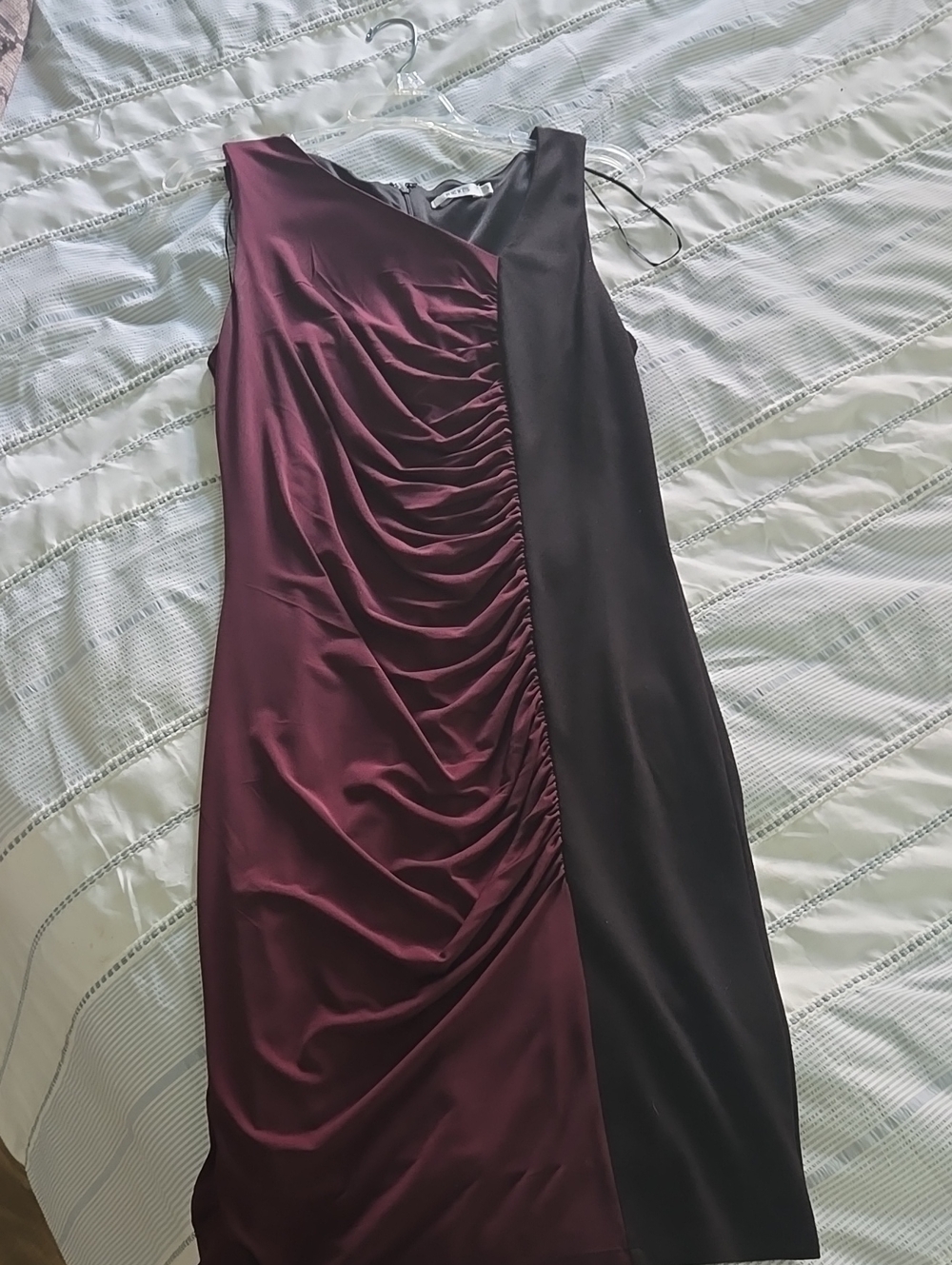 Ricki's Sleeveless Ruched Two-Tone Midi Dress in Burgundy and Black